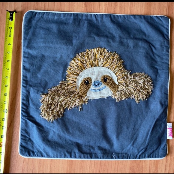 New Sloth Throw Pillow Covers (no insert) - Picture 7 of 8
